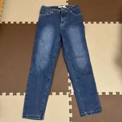 earth デニムテーパードパンツ