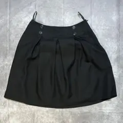 黒のフレアスカート ボタン付き