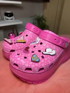 バービー™ ムービー メガ クラッシュ クロッグのサムネイル