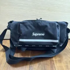 Supreme メッセンジャーバッグ　ブラック　美品のサムネイル