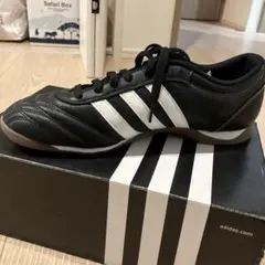 adidas Questra 2 IN 9.5 (USA 10)
