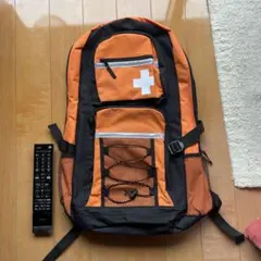 防災用バックパック オレンジと黒40リットル