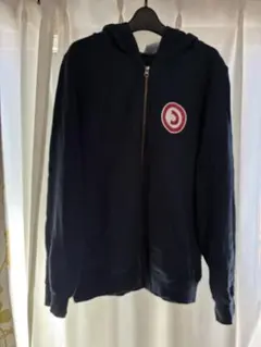 CUNE ネイビー パーカー