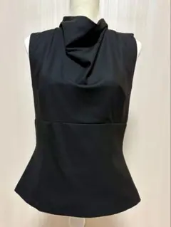 ZARA ドレープネックノースリーブトップス （黒）