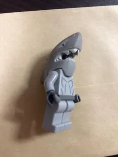 最安値！ LEGO サメ人間 ミニフィグ
