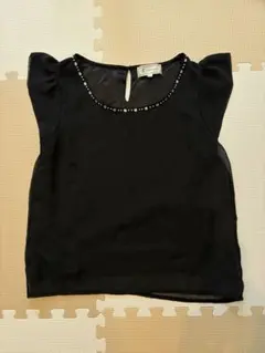 黒 ビジュー付き 半袖ブラウス ロペピクニック