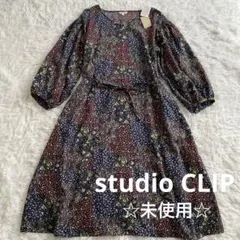 未使用☆スタジオクリップ パッチワークフラワープリントVネックワンピース