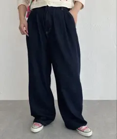 kutir 【ユニセックス】タックワイドデニムパンツ 紺色 インディゴブルー