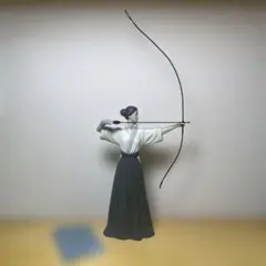 LLADROリヤドロ　弓道　陶器置物　　箱付きのサムネイル