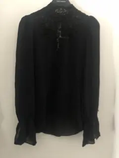 格安ZARA レースシルクブラウス　袖ギャザー パーティ　結婚式　食事会