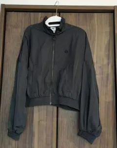 adidas　ナイロントラックジャケット　ショート丈