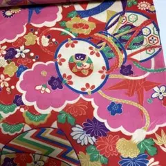 正絹和柄生地 はぎれ 赤地 鼓 鶴 花柄 古布洗い張り和小物ハンドメイド