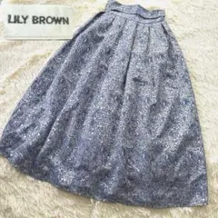 【美品】Lily Brownローズフラワージャガードスカート光沢ありのサムネイル