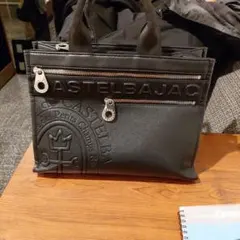 CASTELBAJAC ブラックレザートートバッグ