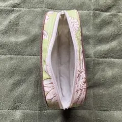 Item thumbnail for item a07c9e0d-7a2c-4e62-bed0-f4bb0e802238