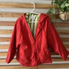 赤い薄手のジャケット フード付き ストライプ裏地