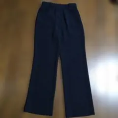 ブラックストレートパンツ