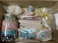 18 ガラスビーズ　樹脂ビーズ　天然石ビーズ　キャッツアイ風ビーズ　まとめ売り