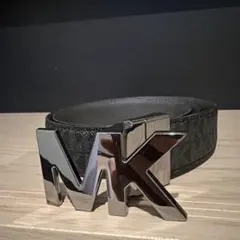 マイケル・コースのベルト