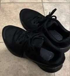 NIKE ブラック　ランニングスニーカー