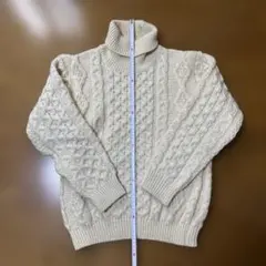 アイボリー ケーブルニット タートルネック M