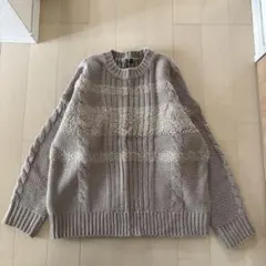 ケーブルニット　Ｌ　グレージュ