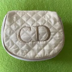 クリスチャンディオール　キルティングポーチ アイボリー