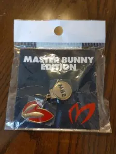 マスターバニーエディション　ロゴ　イヤホンジャック　アクセサリー