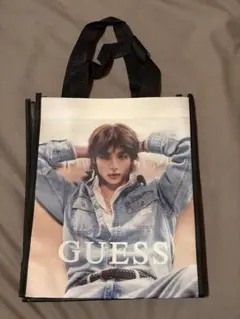 GUESS ヒョンジン トートバッグ 大 straykids - メルカリ