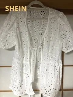 SHEIN 刺繍入りホワイト半袖ブラウス 大きいサイズ