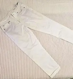 【タグ付き】Gap 1969 ホワイト ストレッチデニムパンツ サイズ6　28のサムネイル