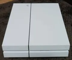 【新価】SONY PlayStation4 500GB 白色とソフト4本