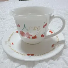 未使用✨Hello Kitty ハローキティマグカップとソーサー　2005年製