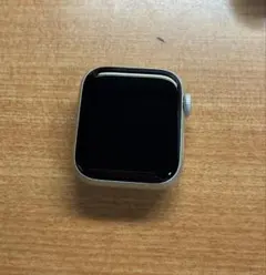 Apple Watch SE 第2世代 GPS 40mm スターライト 100%