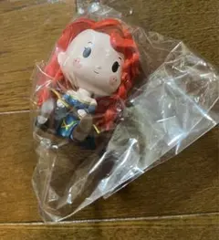 ディズニー　pop mart メリダ　フィギュア