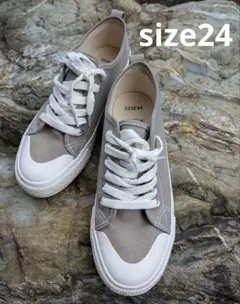 大人のグレー　キャンパススニーカー　24ⅽⅿ