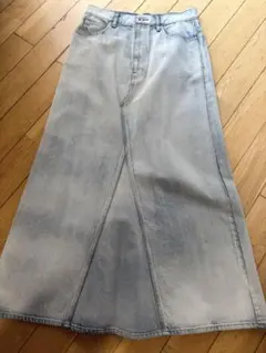 ライトブルーデニムフレアスカート/ガリャルダガランテ