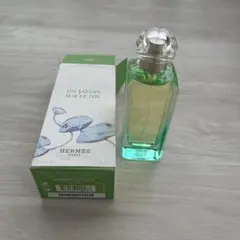 HERMES エルメス ナイルの庭 オードトワレ 100mLのサムネイル