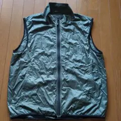 グリーン ノースリーブ ベスト