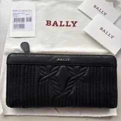 BALLY ブラックレザー 長財布のサムネイル