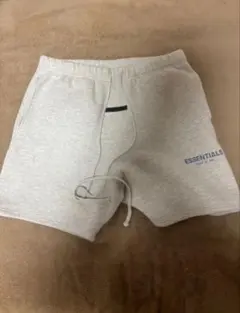ESSENTIALS FEAR OF GOD ショートパンツ オートミール - メルカリ