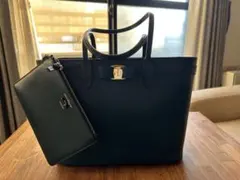 【大特価】Salvatore Ferragamo深緑レザートートバッグ【美品】