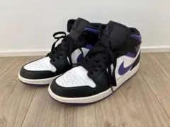 Air Jordan 1 ミッドブラック/コートパープル