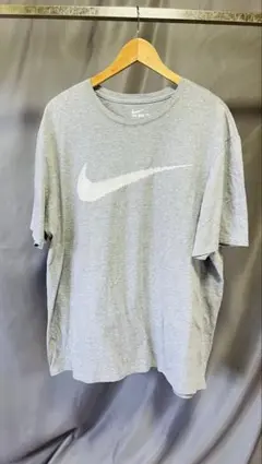 Nike ナイキ グレー Tシャツ ロゴ入り XXL 大きめ