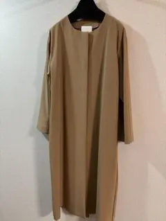 ELENDEEKバックプリーツワンピースコート、ベルトもあります