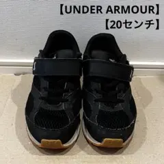 【20cm 】UNDER ARMOUR キッズ スニーカー ブラックのサムネイル