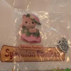 シルバニアファミリー　赤ちゃんアクリルキーチェーン　いちご