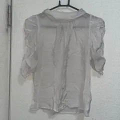 薄いピンク シフォンブラウス リボン付き