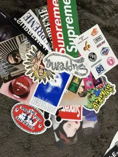 Sticker Supreme ステッカー