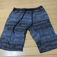 幾何学模様 ショートパンツ